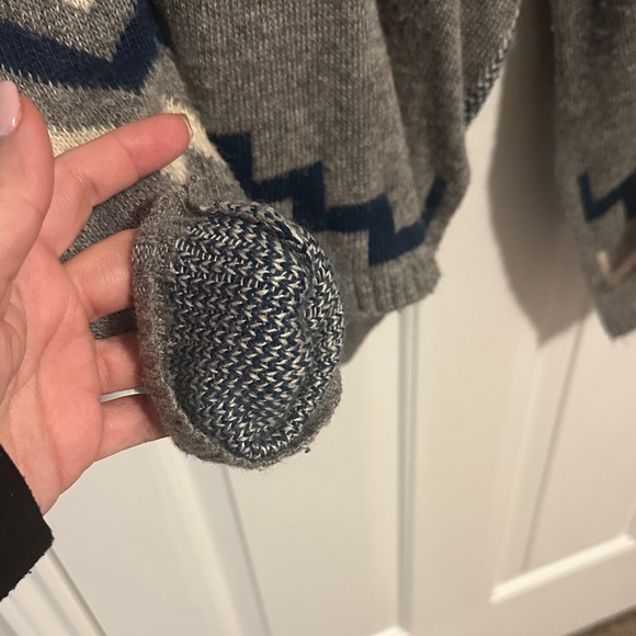 Pixley Gray and Navy Chevron Cardigan - Picture 5 of 9